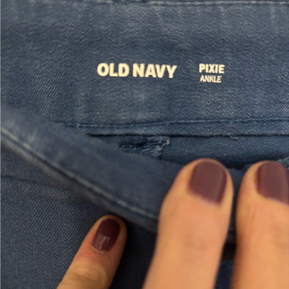 LOT of 3 Old Navy Pixie Pants - Picture 6 of 7